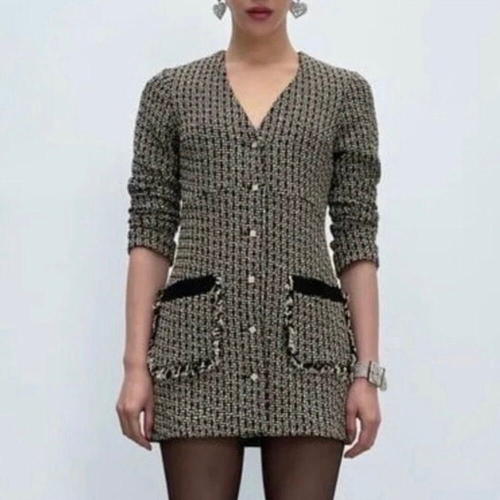 Zara NWT textured dress jewel button black Sz L